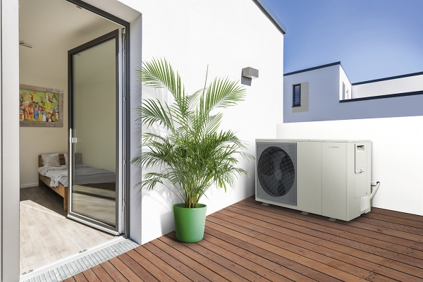 compress2000awfdomesticexteriorbalcony2.jpg