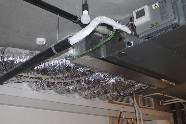heyteckevinsabbeknokkegarageairzone.jpg