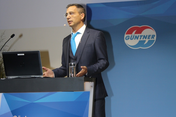 guentersymposium_foto1.jpg