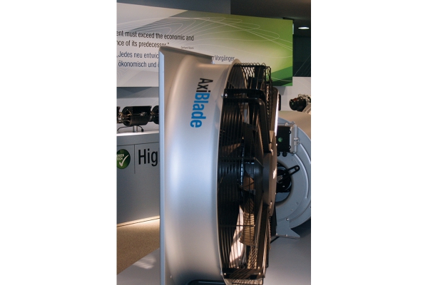 ebm2017-axiblade.jpg
